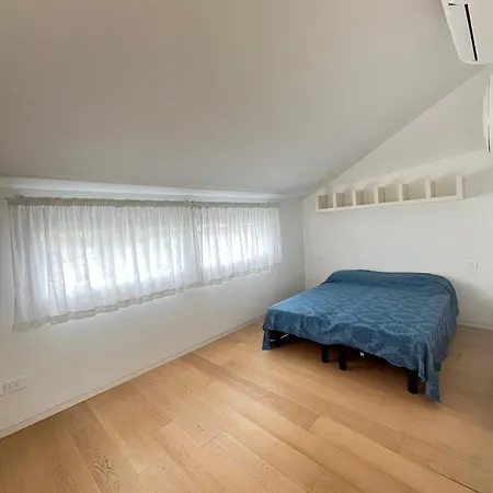 Greta Villa *